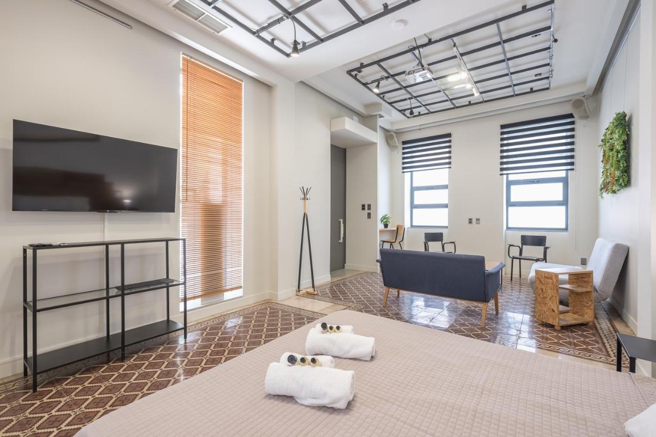 Artistic Home Gazi By Mdk เอเธนส์ ภายนอก รูปภาพ