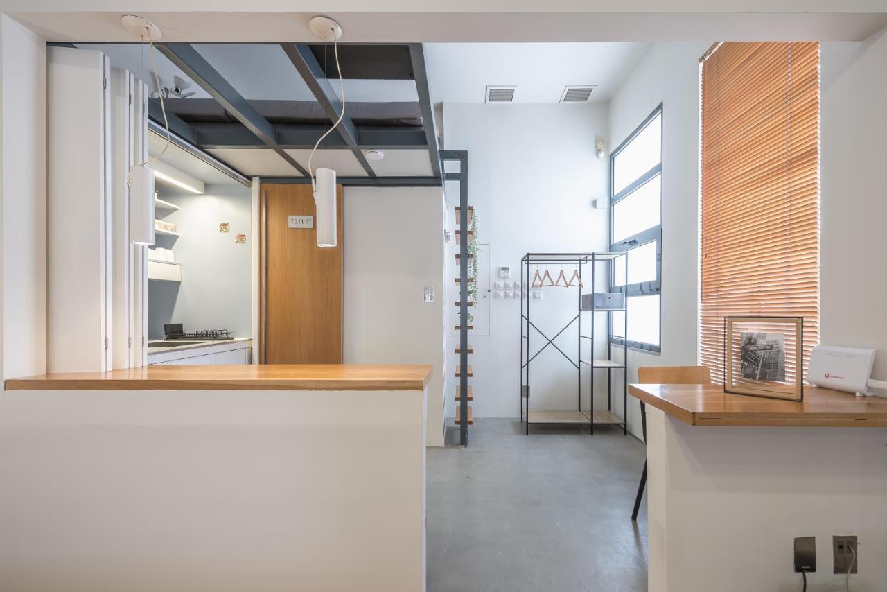 Artistic Home Gazi By Mdk เอเธนส์ ภายนอก รูปภาพ