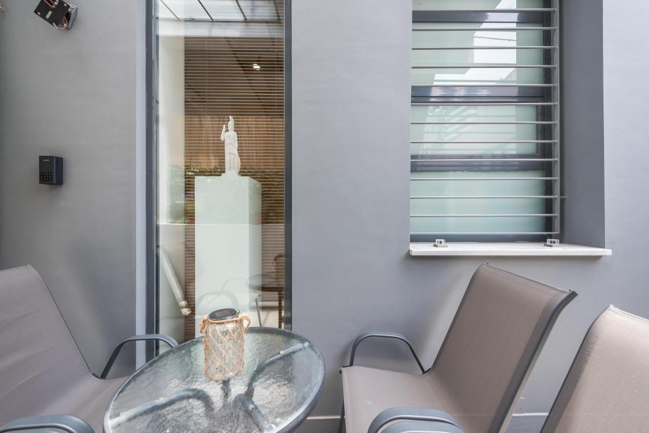 Artistic Home Gazi By Mdk เอเธนส์ ภายนอก รูปภาพ
