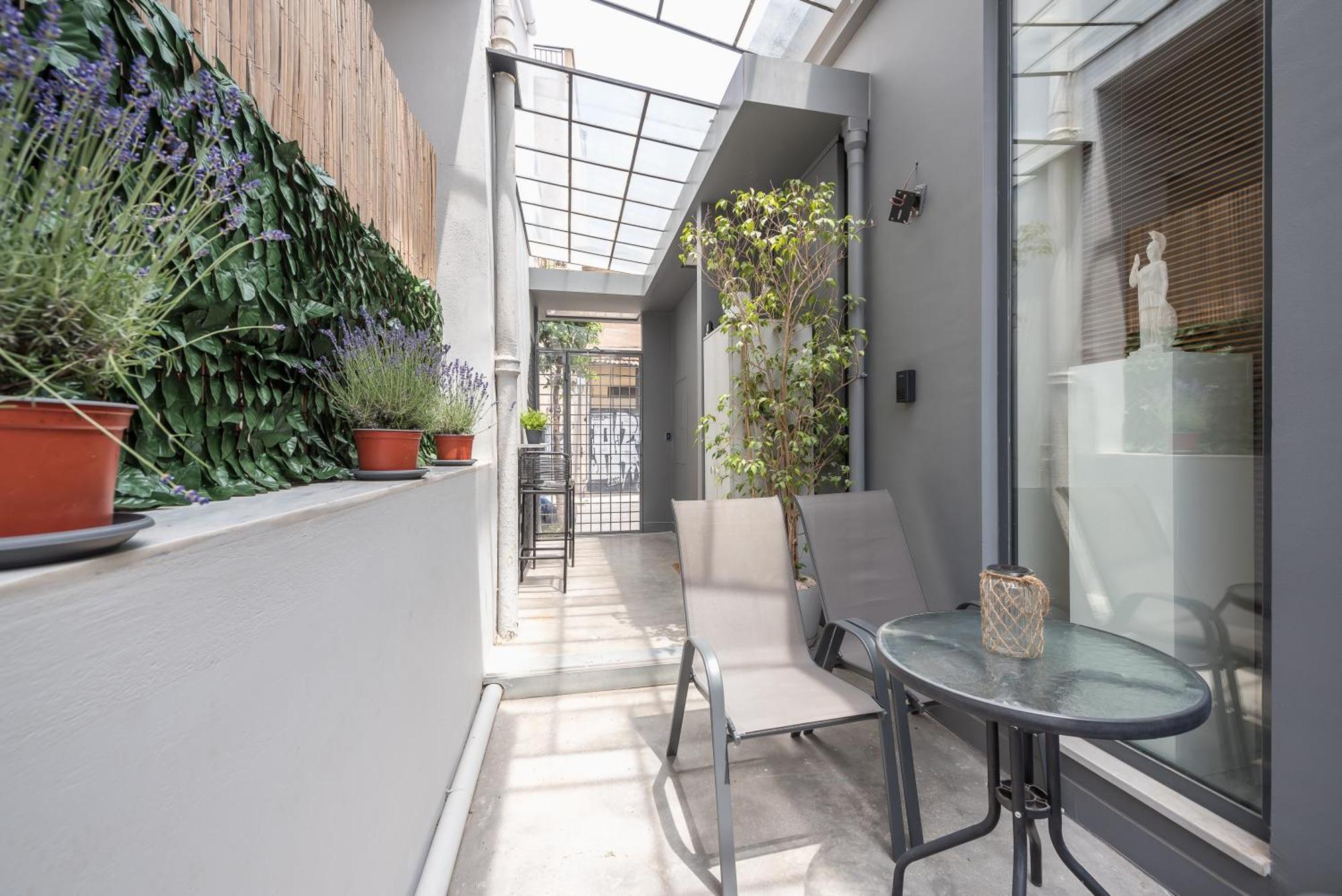 Artistic Home Gazi By Mdk เอเธนส์ ภายนอก รูปภาพ